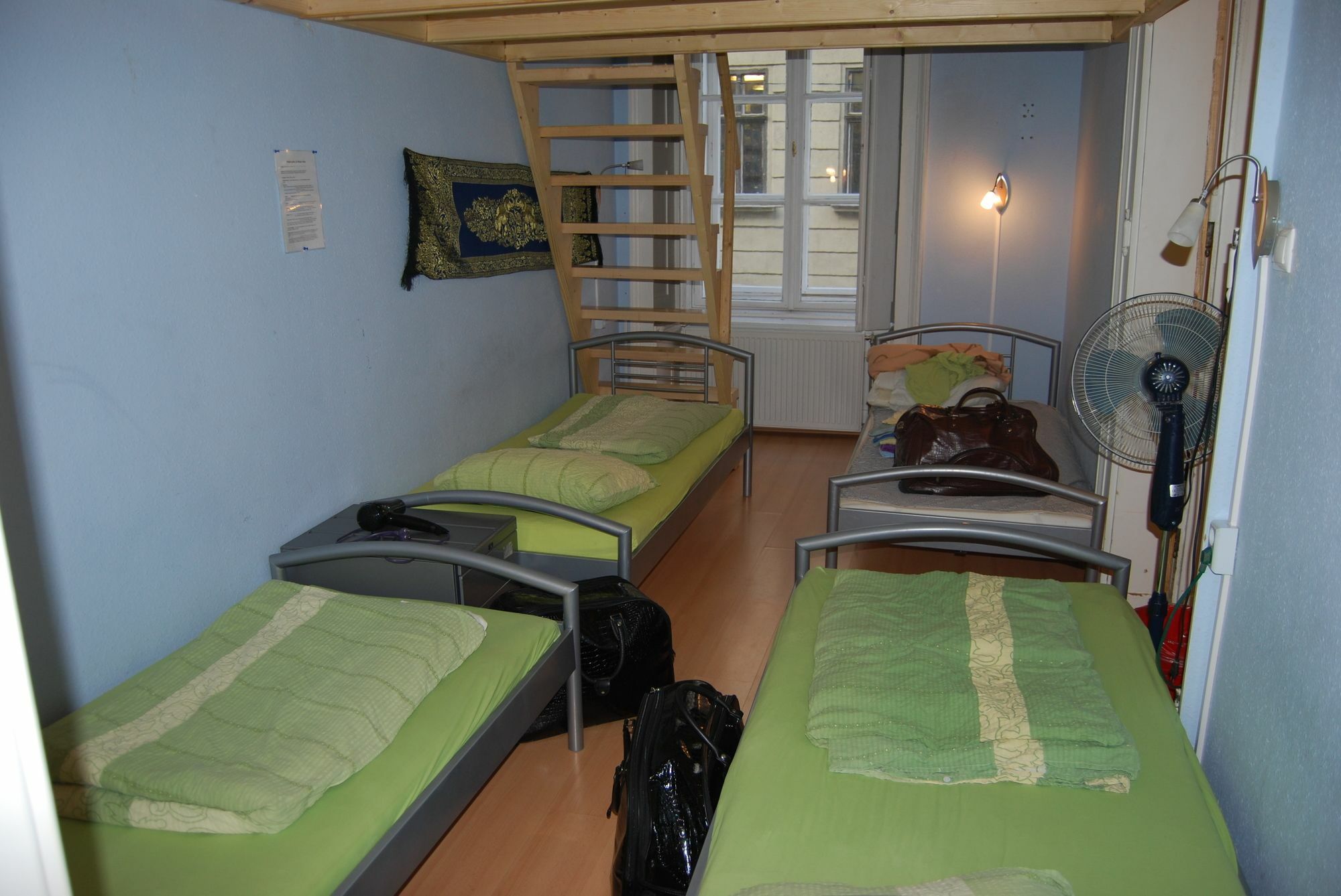 Budapest Centrum Cozy Hostel Luaran gambar